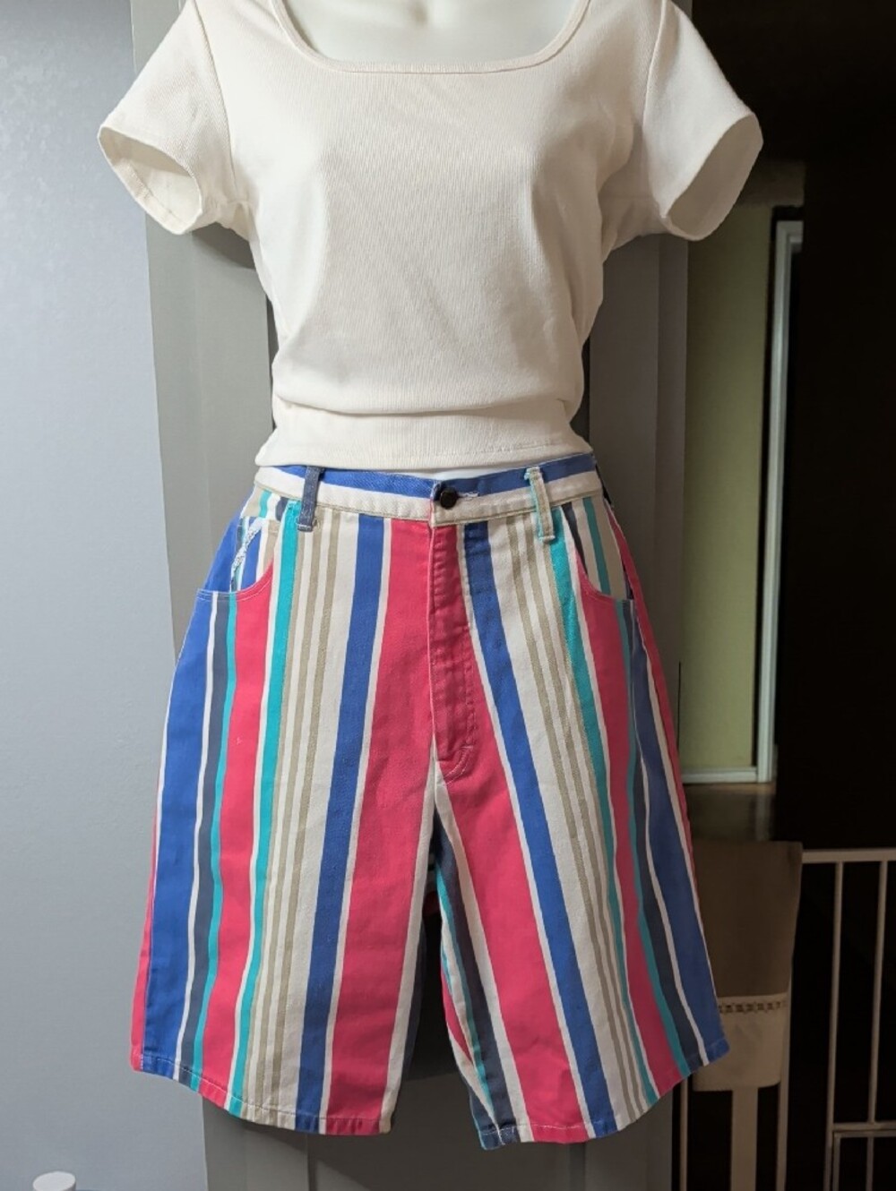 1970's Oscar de la Renta Multicolor Vertical Stripe Women's s Shorts